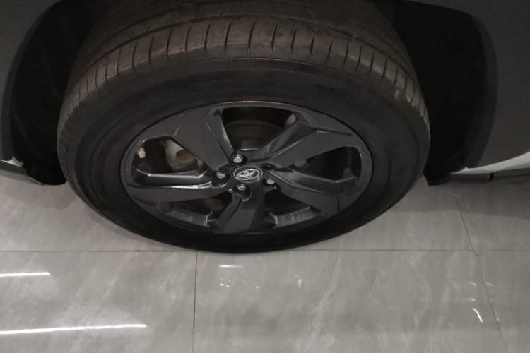 Used Toyota RAV4 2022 2.0L CVT 4x4 Fashion Edition
