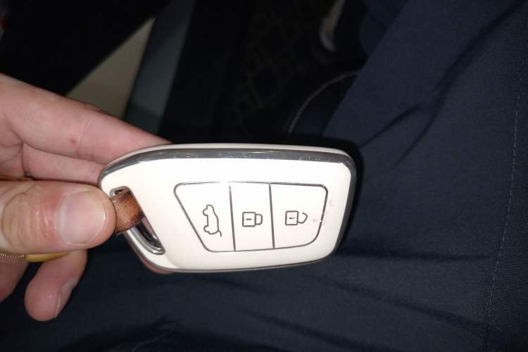 Used Baojun KiWi EV 2022 Artist Lite Edition Lithium Iron Phosphate
