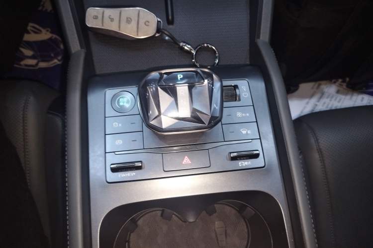 Used BYD Qin L 2024 DM-i 80KM Leading Model
