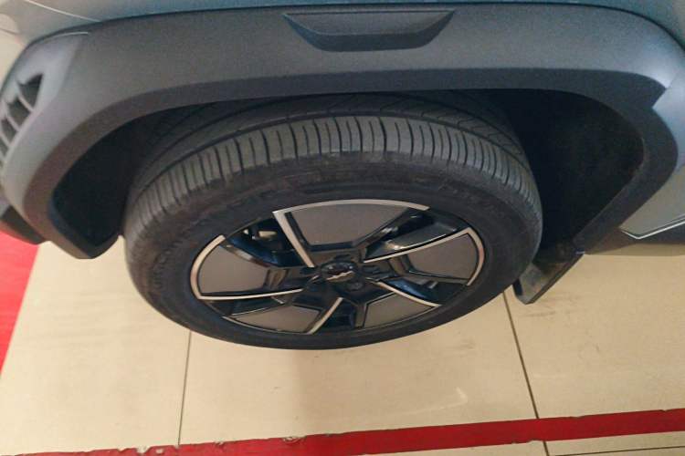 Used  Titanium 3 2025 501 km All-Wheel Drive Intelligent Driving Max Edition