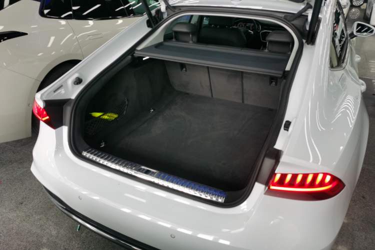 Used Audi A7 2024 45 TFSI Prestige Edition
