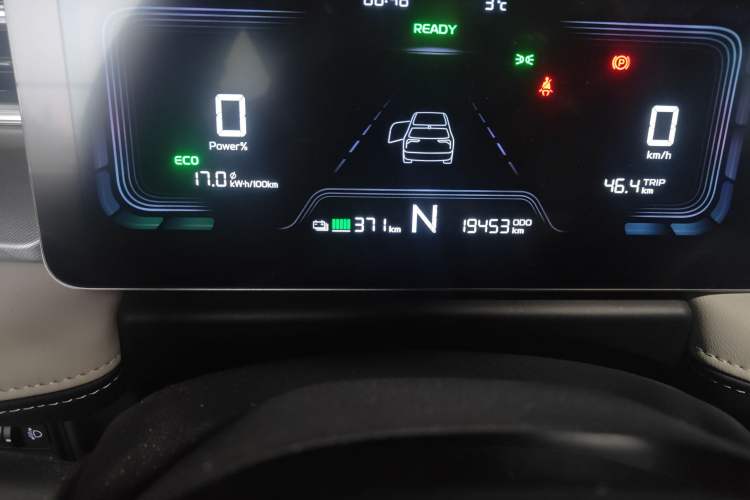 Used Geometry E Firefly 2022 401 km Linglong Tiger 4 Seats
