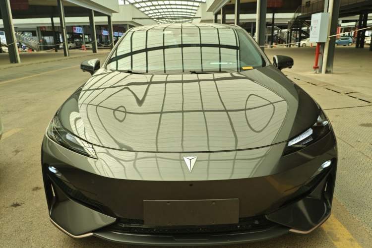 Used  SL03 2022 515 Pure Electric Version
