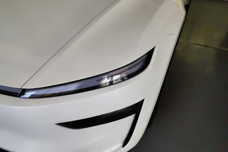 Used Tesla Model Y 2025 Rear-Wheel Drive First Edition