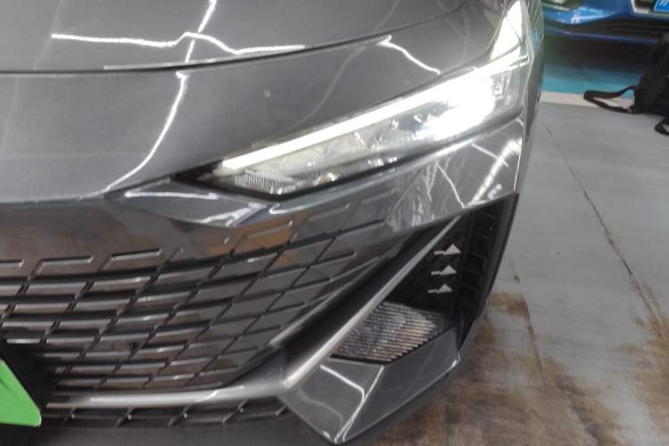 Used Changan UNI-V 2023 1.5T Prestige Model
