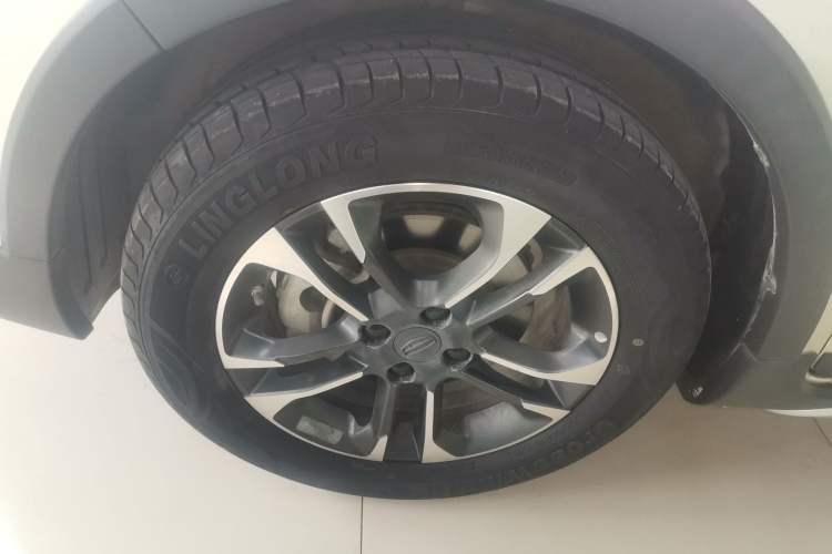 Used Geely Auto Vision X3 2019 Upgraded Model 1.5L CVT Elite Version
