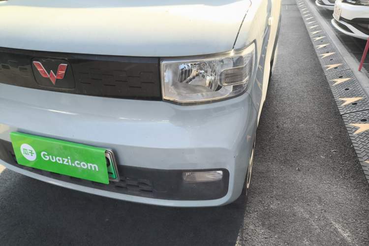 Used Wuling Hongguang MINIEV 2022 Easy Version Lithium Iron Phosphate
