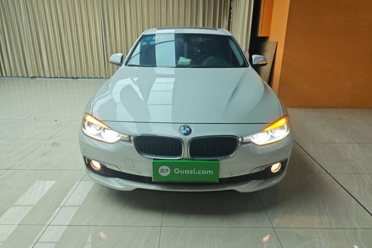 Used BMW 3 Series 2016 320Li Ambition Model
