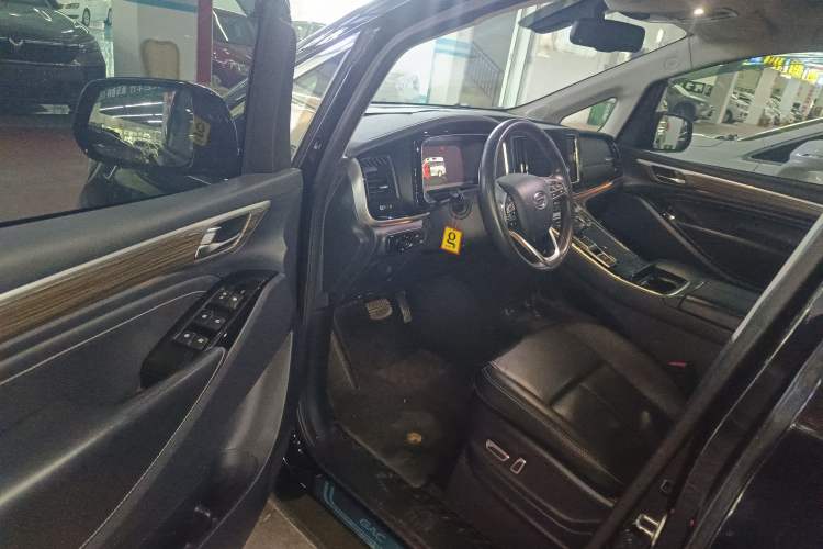 Used GAC Trumpchi M8 2023 Lingxiu Series 390T Prestige Edition
