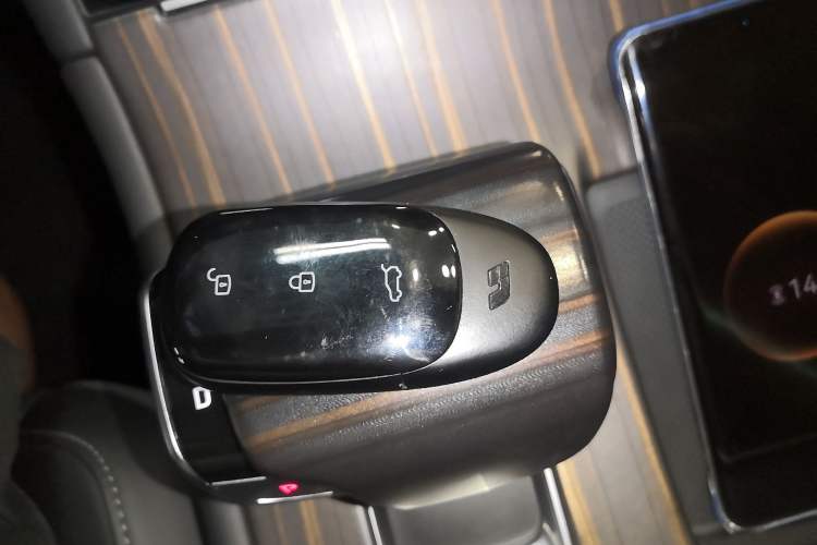 Used Li Auto ONE 2020 Extended-Range 6-Seater Version
