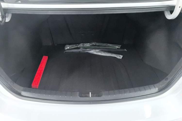 Used Hyundai Elantra 2016 1.6L Automatic ZhiXuan – Elite Version
