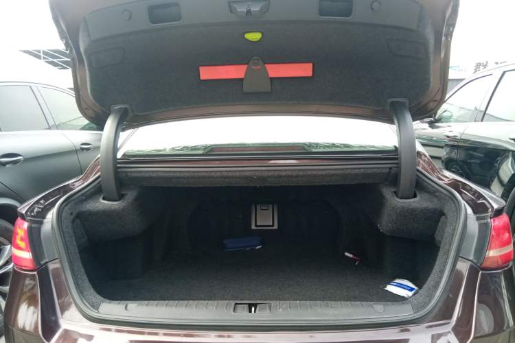 Used Geely Auto Emgrand GT 2017 2.4L Zunya Model
