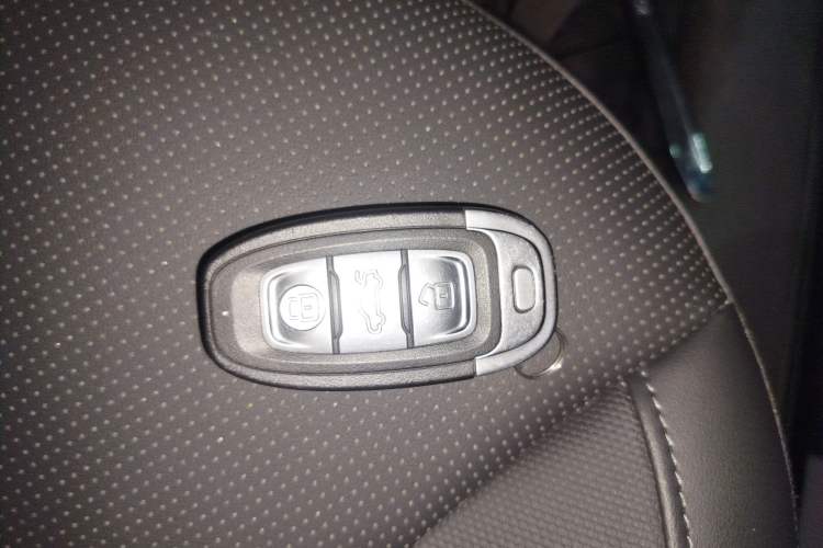 Used Hongqi E-QM5 2023 620km PLUS
