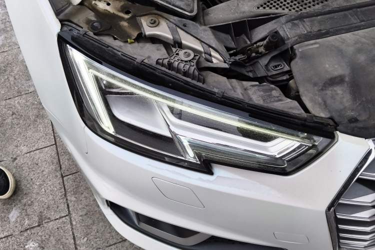 Used Audi A4L 2019 40 TFSI Fashion Version China V