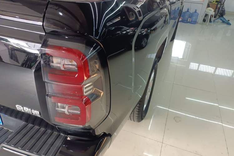 Used Great Wall King Kong Poer 2023 2.0T Manual Gasoline Two-Wheel-Drive Entrepreneurial Standard Cab GW4C20C
