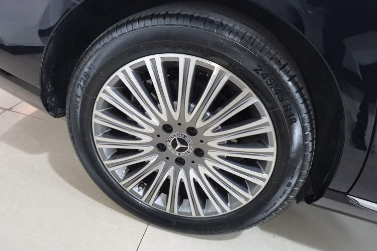 Used Mercedes-Benz E-Class 2023 Updated E 300 L Fashion Edition