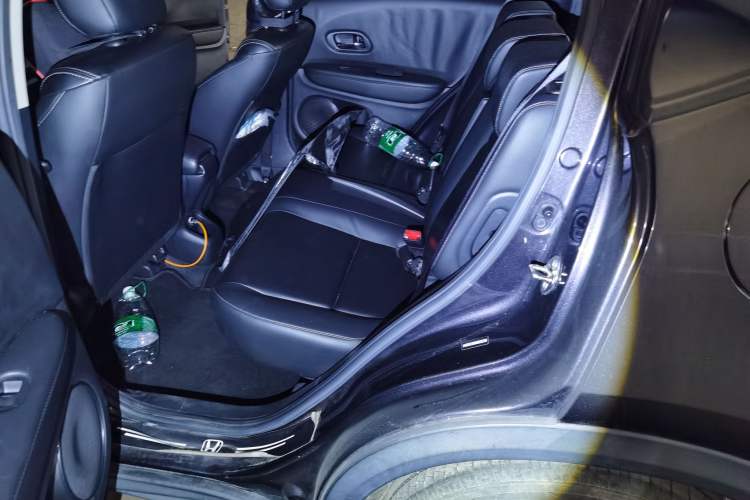 Used Honda Vezel 2020 1.5L CVT Pioneer Edition
