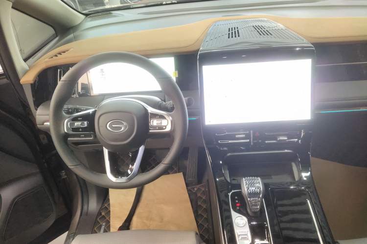 Used GAC Trumpchi M8 2024 Master Series 400T Ultimate Edition