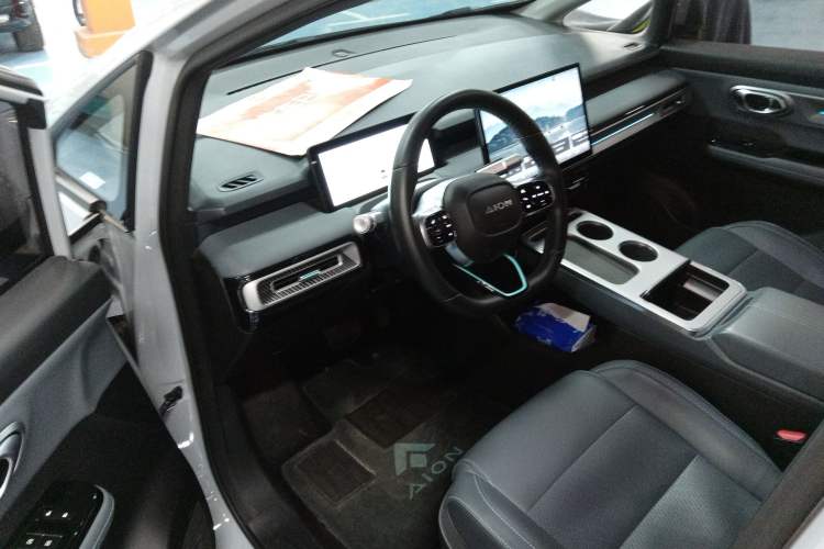 Used AION Y 2023 Plus 510 Smart Edition