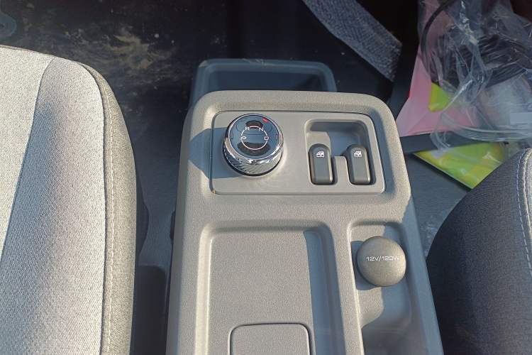 Used Wuling Yangguang 
