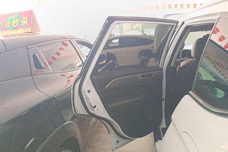 Used Haval M6 2021 PLUS 1.5T DCT Luxury Smart Connectivity Model
