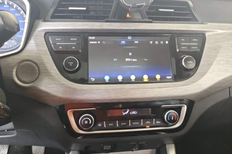 Used Geely Auto Vision X3 2017 1.5L Manual Luxury Model
