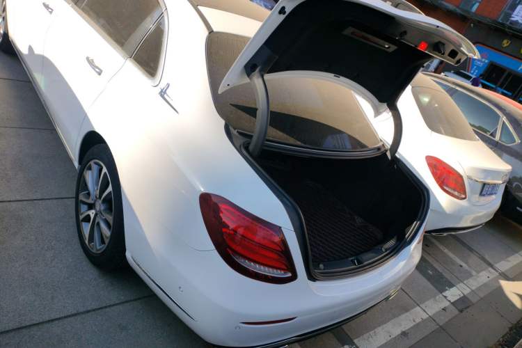 Used Mercedes-Benz E-Class 2016 E 200 L