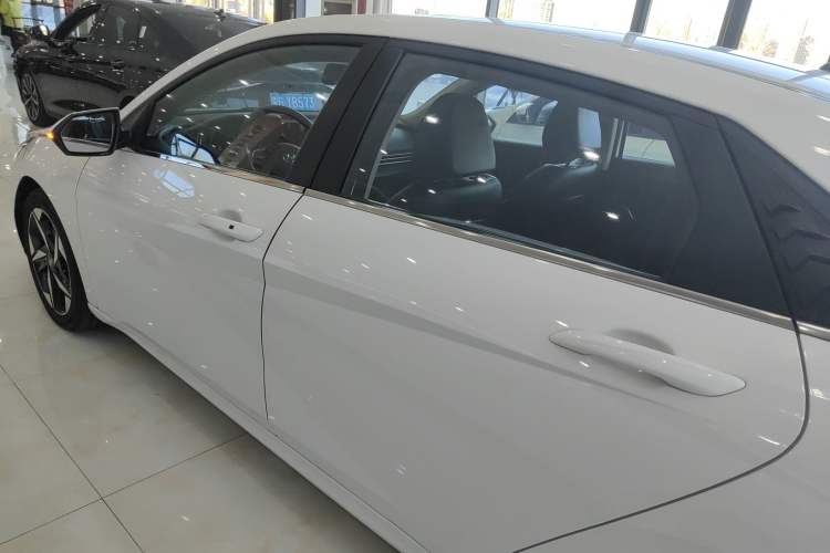 Used Hyundai Elantra 2021 1.5L CVT GLX Elite Edition
