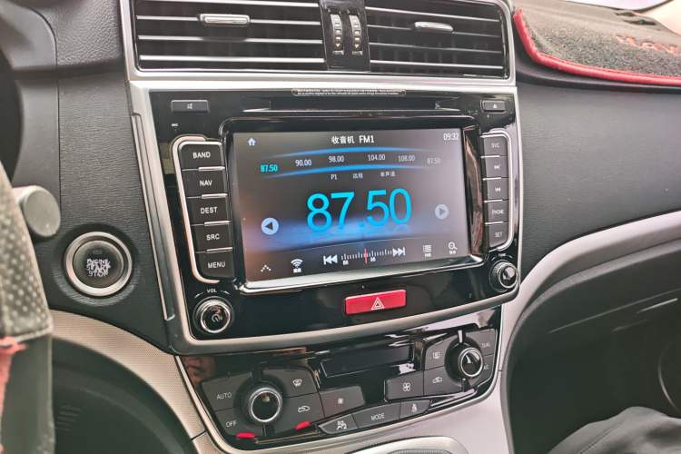 Used Haval M6 2017 1.5T Manual Two-Wheel Drive Elite Model
