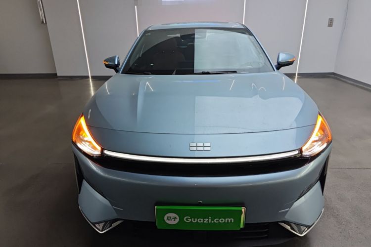 Used  L6 2025 EM-i 140km Starship Edition
