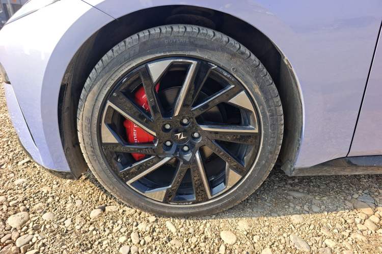 Used  eπ007 2024 620 Pro Version
