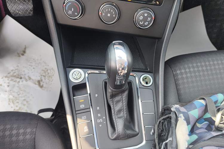 Used Volkswagen Bora 2021 1.5L Automatic Fashionable Smart Connectivity Version
