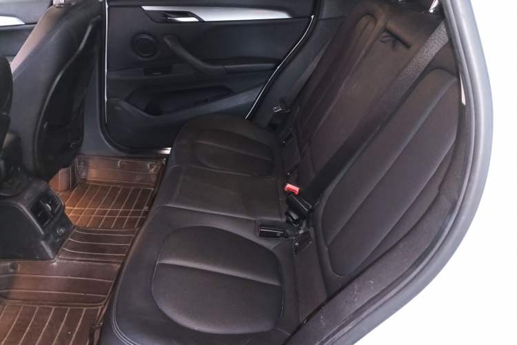 Used BMW X1 2018 sDrive20Li Leading Model