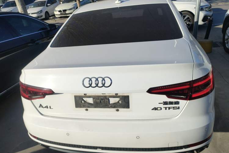 Used Audi A4L 2018 30th Anniversary Edition 40 TFSI Fashion Model