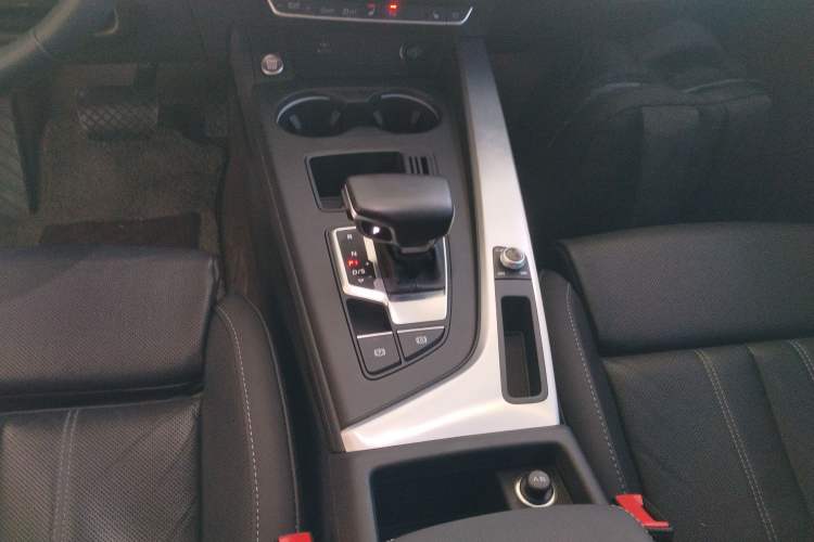 Used Audi A4L 2022 40 TFSI Fashion Dynamic Model