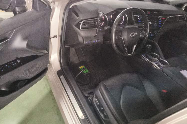 Used Toyota Camry 2019 Revised Version 2.5G Luxury Edition
