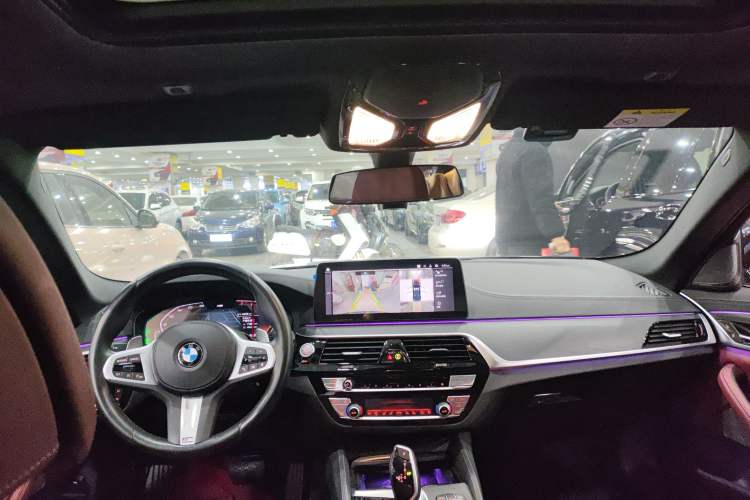 Used BMW 5 Series 2022 Second Facelift 530Li Luxury Version M Sport Package
