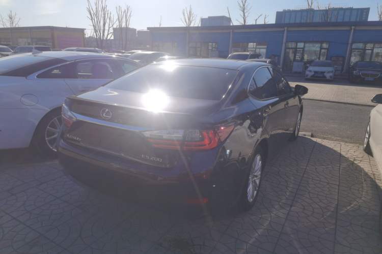 Used Lexus ES 2015 200 Comfort Edition
