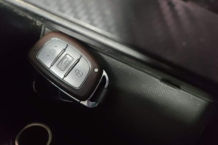 Used Hyundai Elantra (6th Generation / Lingdong) 2018 1.6L Automatic 15th Anniversary Special Edition
