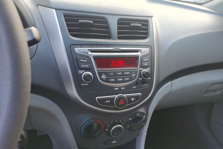 Used Hyundai Verna 2014 1.4L Manual Smart GLS Trim