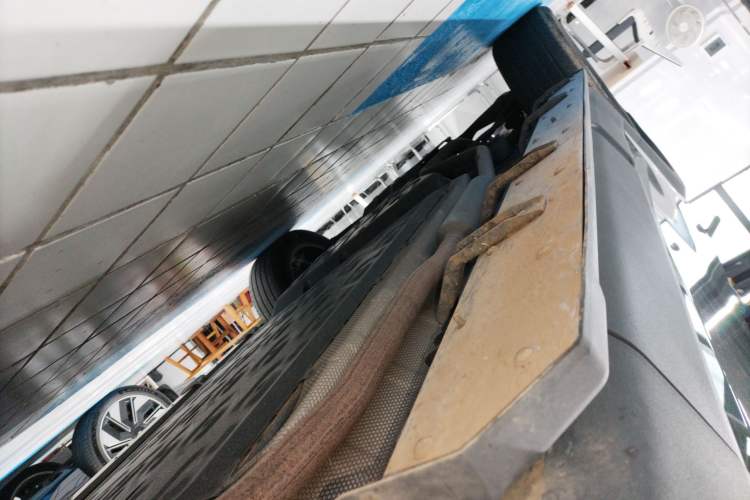 Used  G318 2024 Two-Wheel Drive Air Suspension Version
