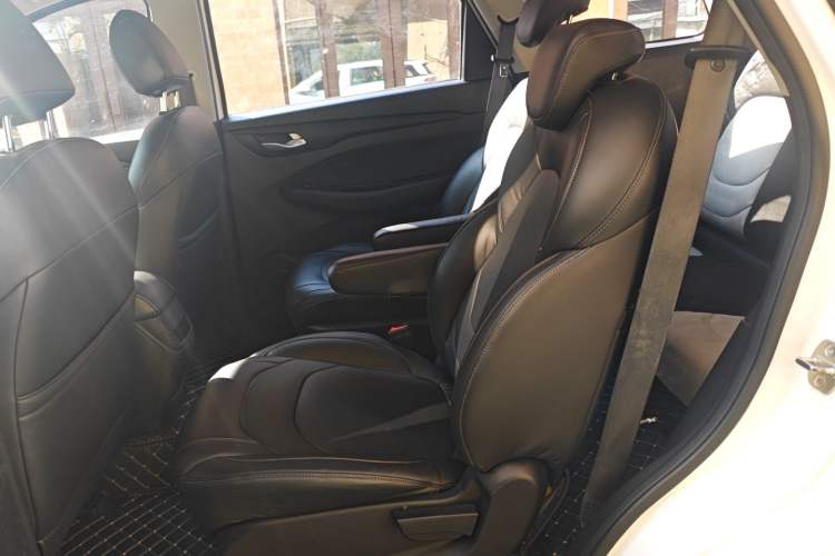 Used Wuling Hongguang S3 2018 1.5L Manual Standard Version China V Standard