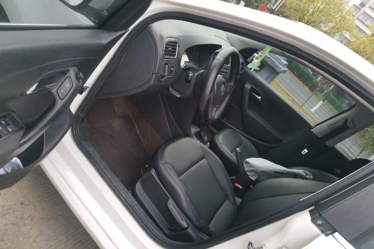 Used Volkswagen Polo 2014 1.6L Automatic Comfort Edition