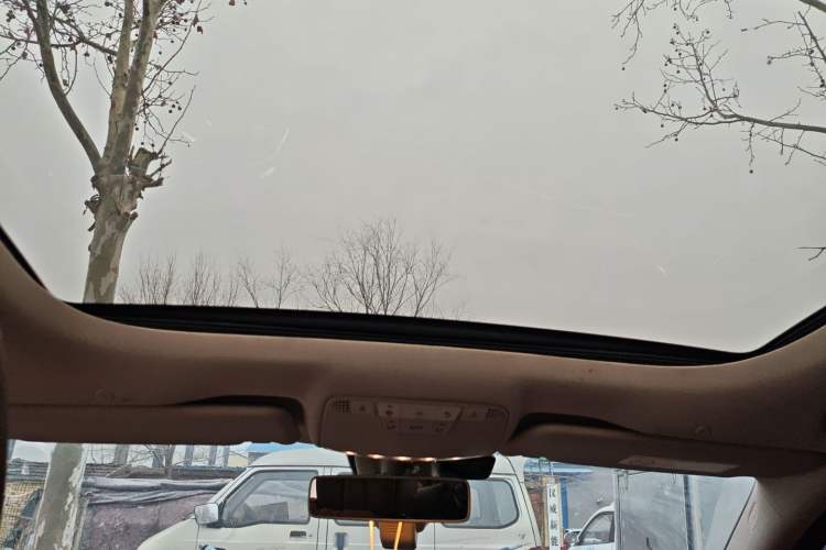 Used Mercedes-Benz E-Class 2018 Facelift E 300 L Luxury Edition