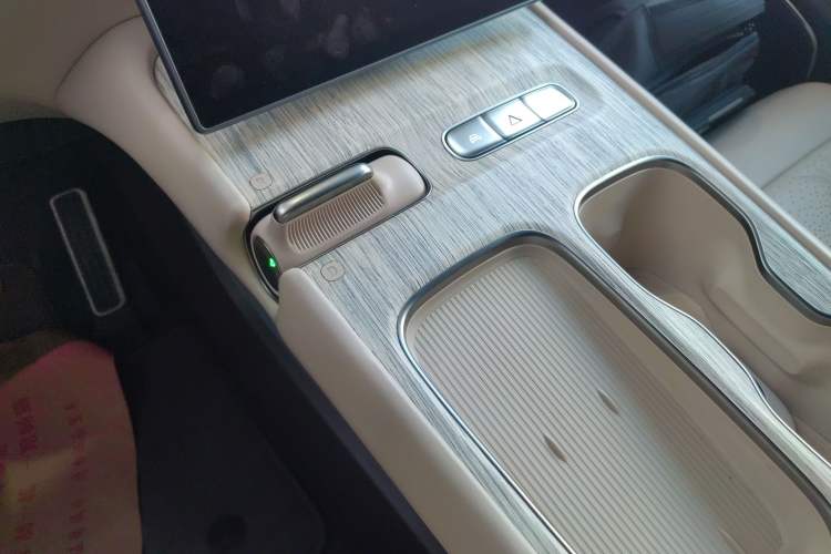 Used Nio ET7 2024 75 kWh Executive Edition
