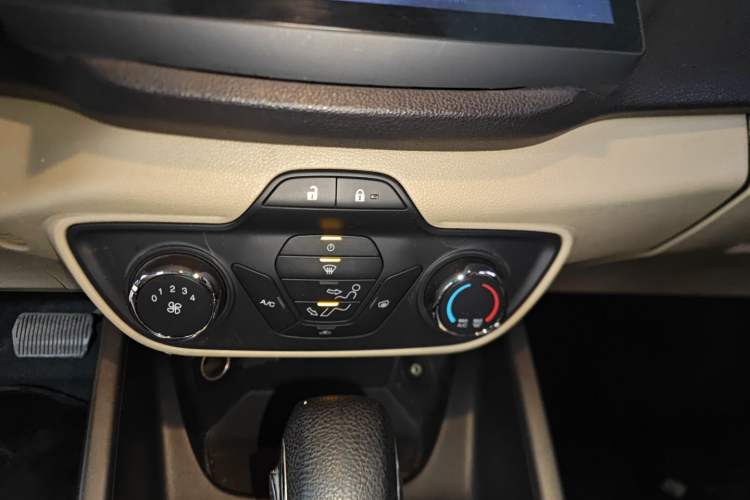 Used Ford Escort 2017 Revised Version 1.5L Automatic Comfort Edition
