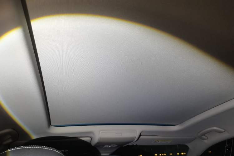 Used Volkswagen Tiguan L 2022 330TSI Automatic Two-Wheel Drive R-Line Enhanced Edition