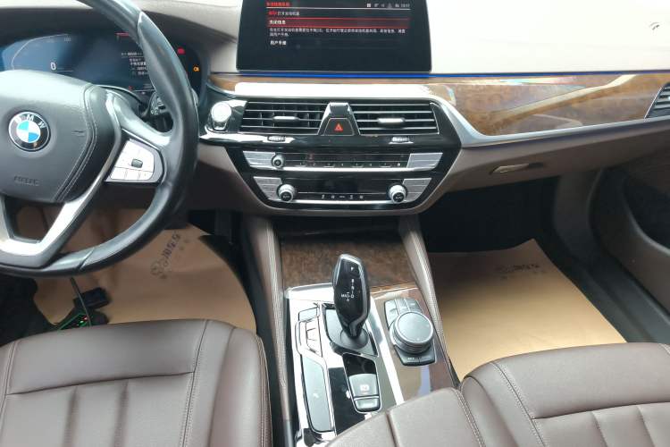 Used BMW 5 Series 2020 525Li Luxury Package