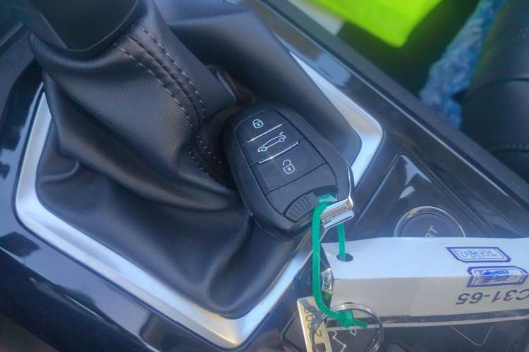 Used Peugeot 408 2022 1.6T Light-Chasing Edition
