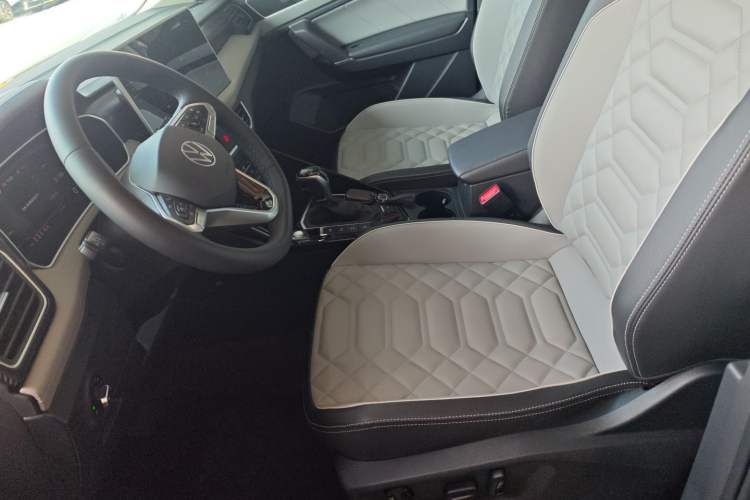 Used Volkswagen Tayron 2023 330TSI Two-Wheel-Drive Luxury Plus Advanced Version